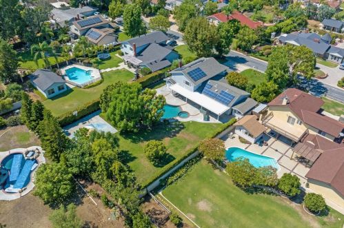 18422 Old Lamplighter Cir, Orange, CA 92861-4528