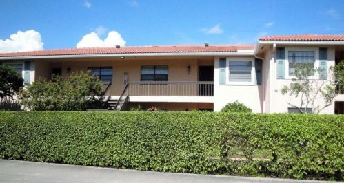 30 Southport Ln, Boynton Beach, FL 33436-6433