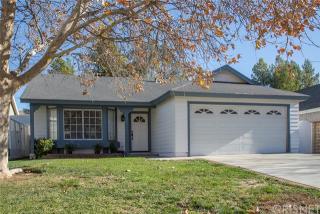 32338 Green Hill Dr, Santa Clarita, CA 91384-3019