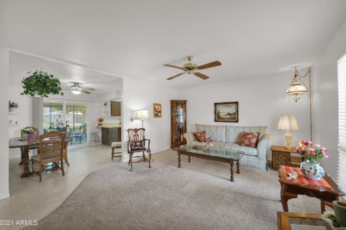 9906 Spruce Dr, Sun City AZ 85351-1958 exterior