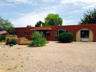 2421 Colt Rd, Tombstone, AZ 85638-6128