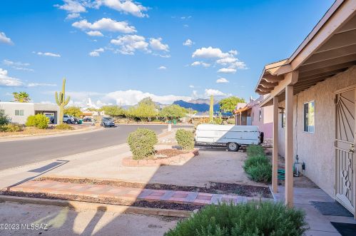 3851 Sunny Hills Pl, Tucson, AZ 85741-1913