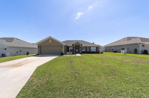 3982 99th St, Belleview, FL 34420-7819
