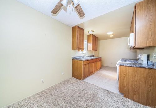 3866 San Pablo Ave, Oceanside CA  92057-7208 exterior