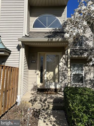 3306 Waltham Ct, Yardley PA  19067-6366 exterior