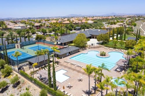 45035 Rutherford St, Temecula CA  92592-5529 exterior