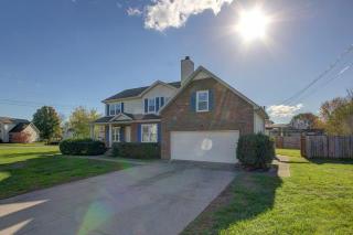 912 Tudor Ln, Clarksville, TN 37042-4738