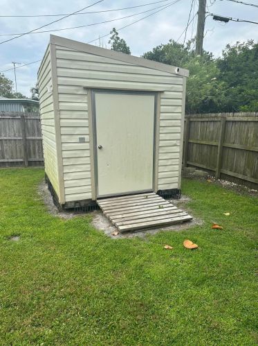 774 Prima Vista Blvd, Fort Pierce FL  34952-2275 exterior