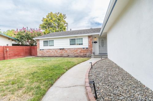 904 Kevin Ct, Modesto, CA 95350-0927