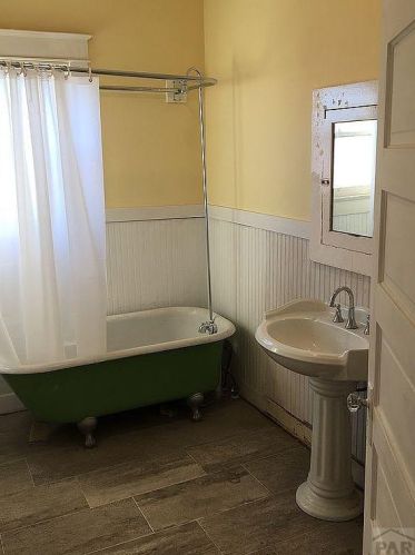 1725 Lake Ave, Pueblo CO  81004-3317 exterior