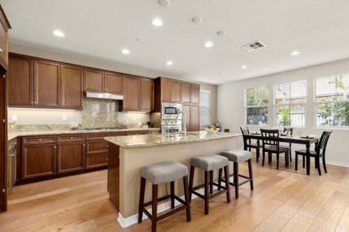 8930 San Salvador Cir, Buena Park, CA 90620-3640