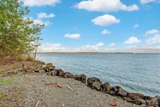 16405 Maplewild Ave, Seattle WA  98166-3131 exterior