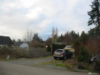 9923 Dechaux Rd, Puyallup, WA 98371-3349
