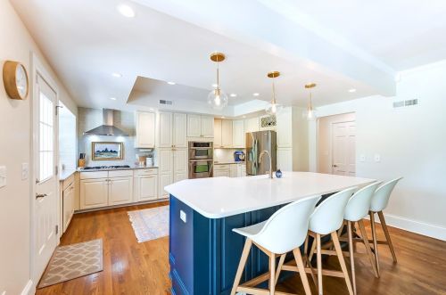 3260 Galbraith Rd, Cincinnati OH 45239-3903 exterior