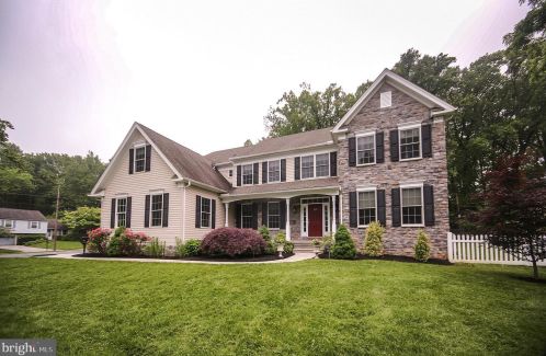 20 Longcourse Ln, Paoli, PA 19301-1526