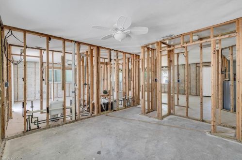 193 Hibiscus Dr, Fort Myers Beach FL  33931-3831 exterior