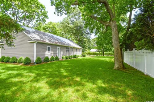 257 Sunset Ave, West Hampton Beach NY  11978-2037 exterior