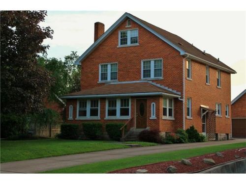 1413 Middle Rd, Glenshaw, PA 15116-2609