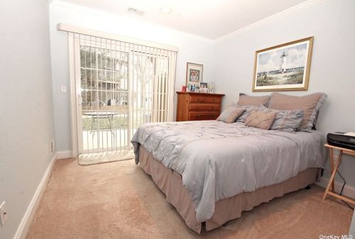 201 Medea Way, Central Islip NY  11722-4540 exterior