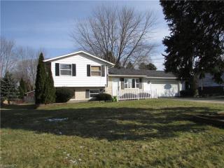 1520 Congress Lake Rd, Mogadore, OH 44260-1925