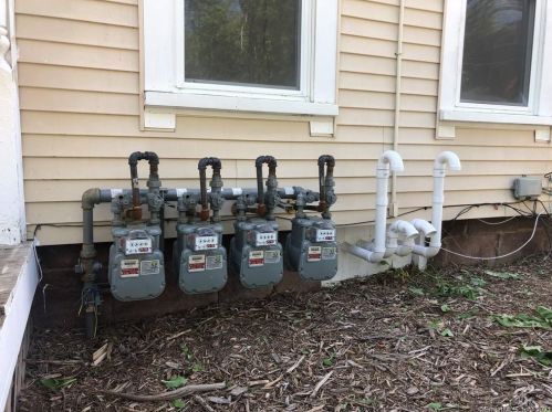 130 Highland Ave, Middletown CT  06457-4177 exterior