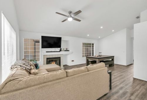 8970 Vista Campo Way, Elk Grove CA  95758-6266 exterior