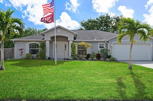 4325 Gagnon Rd, Fort Pierce, FL 34953-6796