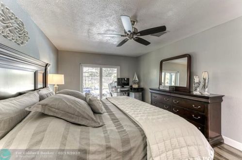 2399 Floresta Dr, Fort Pierce FL  34984-5218 exterior