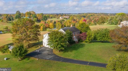 13140 Ada Ln, Nokesville VA  20181-3326 exterior