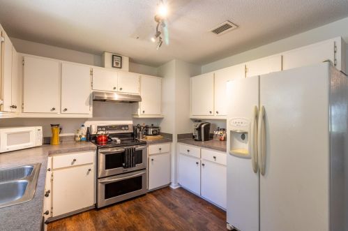 2250 Cr 452, Lake Panasoffkee FL  33538-5449 exterior