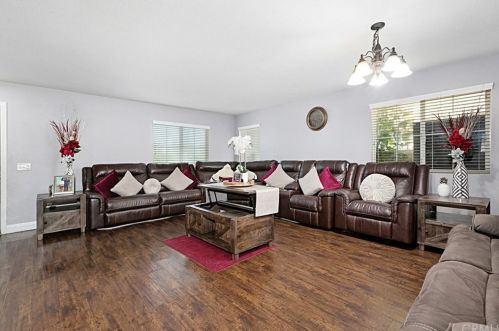 53239 Champlain St, Lake Elsinore, CA 92532-1630