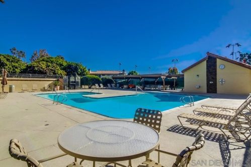 6985 Camino Degrazia, San Diego CA 92111-7810 exterior