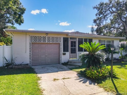 719 Flamingo Dr, Daytona Beach FL  32117-3331 exterior