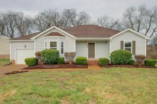218 Short St, Clarksville, TN 37042-1304