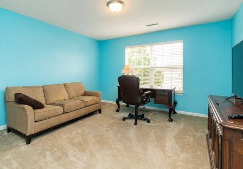 107 Vw Dr, Burlington NC  27215-4694 exterior