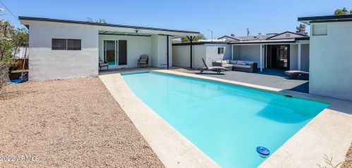 3906 13th Pl, Phoenix AZ  85014-4904 exterior