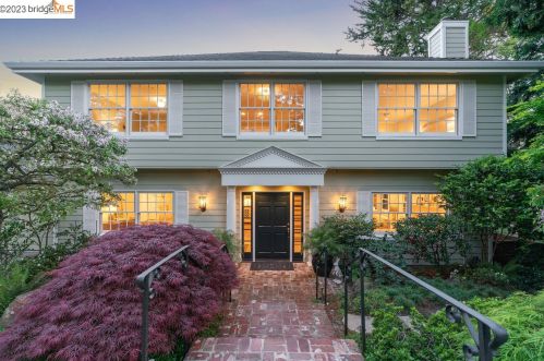6316 Bullard Dr, Oakland, CA 94611-3112