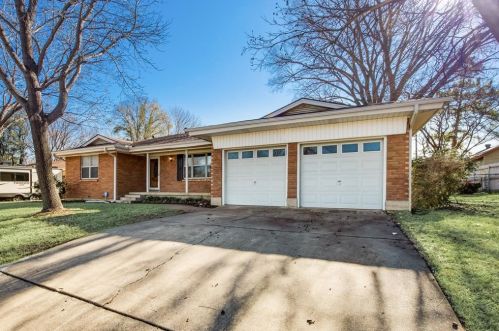 7512 Bridges Ave, Fort Worth, TX 76118-5912