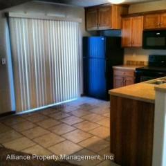 304 Stone Dr, Manhattan KS  66503-8777 exterior