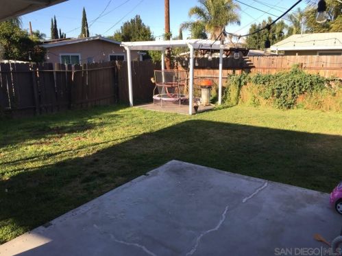 553 Tamarisk Way, El Cajon CA  92020-3840 exterior