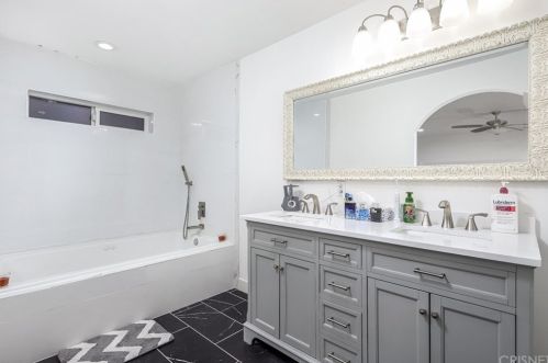 44502 Date Ave, Lancaster CA 93534-3515 exterior