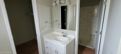 696 Citadel Ave, Tucson AZ 85748-2730 exterior