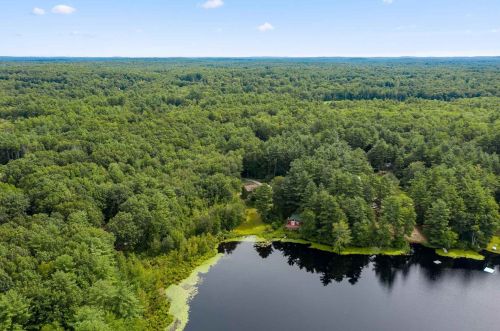 56 Little Mill Rd, Sandown, NH 03873-2530