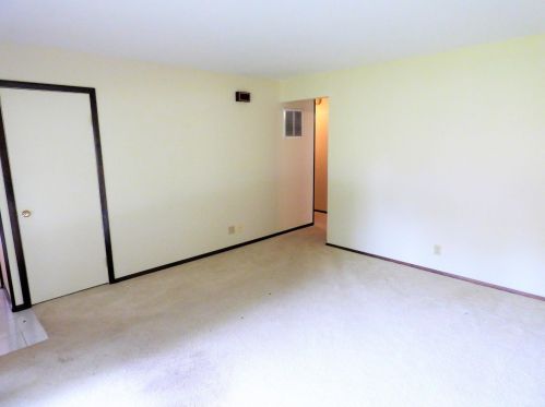 4106 John St, Valpo IN  46383-2122 exterior