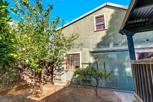 3707 Linwood Pl, Riverside CA 92506-1815 exterior