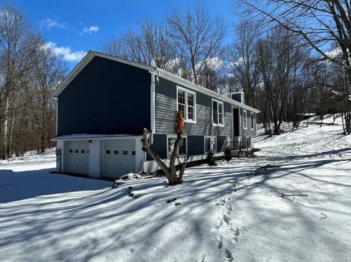 6 Haelen Ter, Middletown, NY 10940-7633