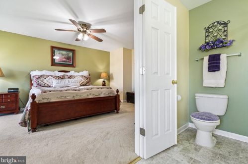 14238 Hunters Run Way, Gainesville VA  20155-4408 exterior