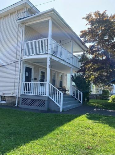 17 Cherry St, Milford CT  06460-3413 exterior