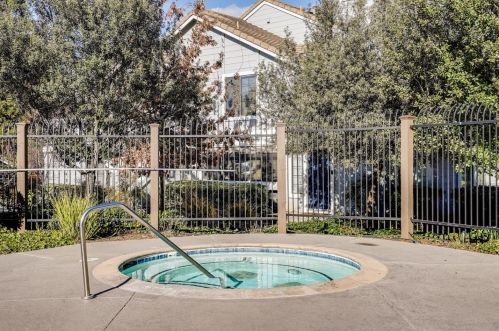 2851 Buena Crest Ct, San Jose CA  95121-2956 exterior