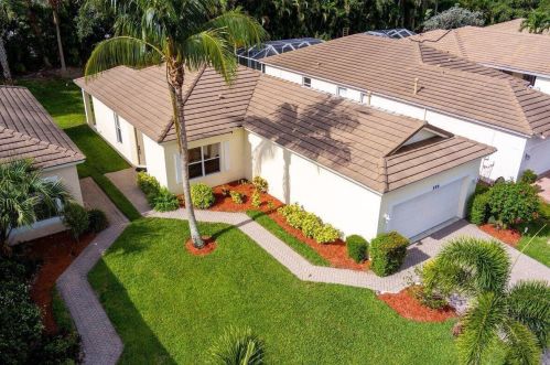 806 Rocky Bayou Ter, Fort Pierce FL  34986-2068 exterior